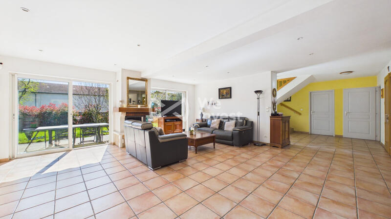 Maison - 186 m² - 6 pièces