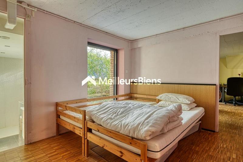 Maison - 184 m² - 8 pièces