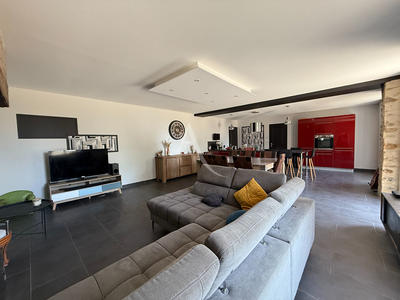 Maison - 193 m² - 7 pièces