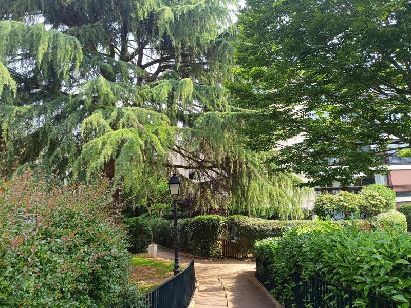 Appartement - 98 m² - 5 pièces