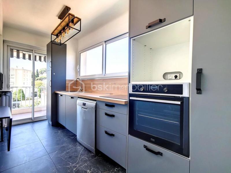 Appartement - 67 m² - 3 pièces