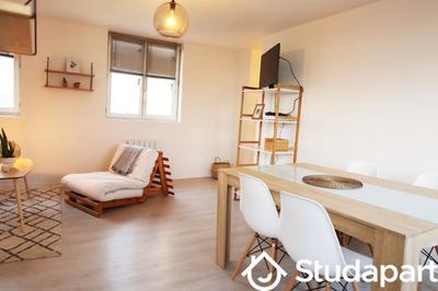 Chambre - 12 m² - 1 pièce