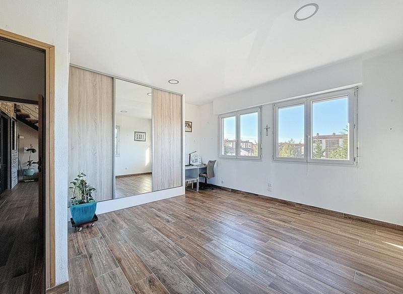 Appartement - 131 m² - 4 pièces