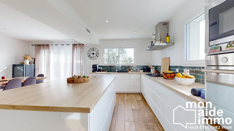 Maison - 104 m² - 5 pièces