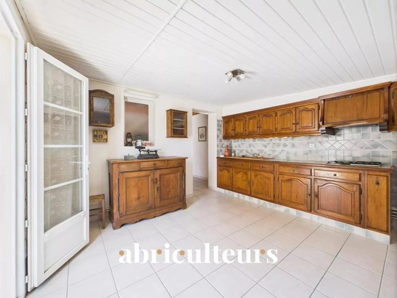 Maison - 94 m² - 5 pièces