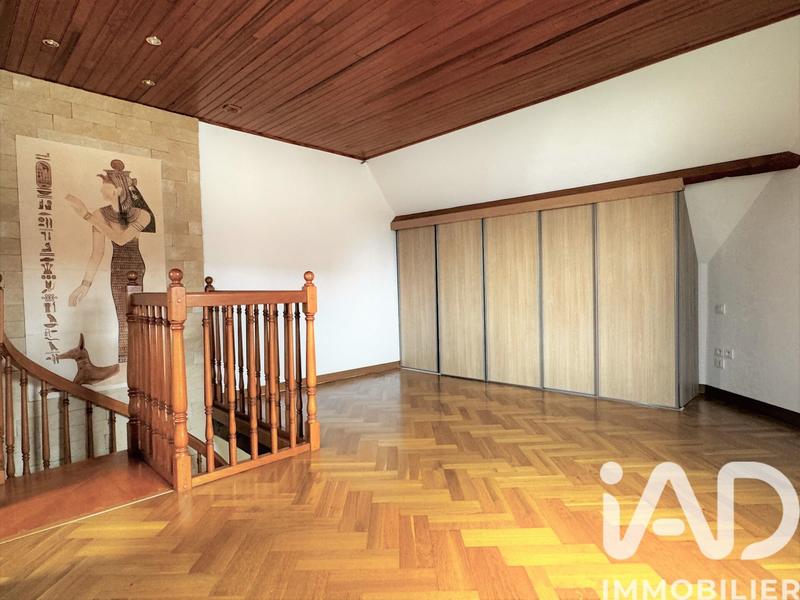 Maison - 170 m² - 6 pièces