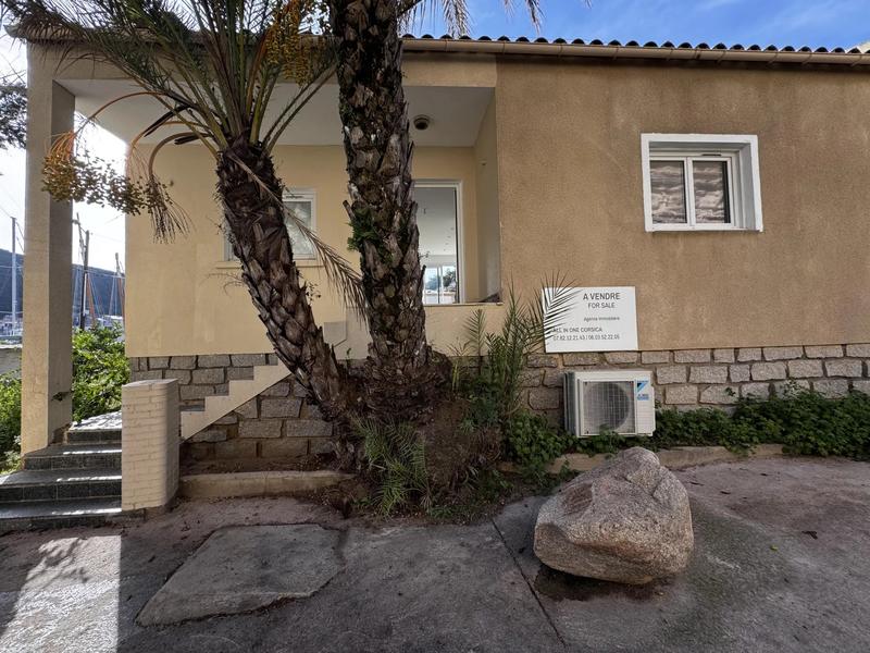 Appartement - 94 m² - 4 pièces