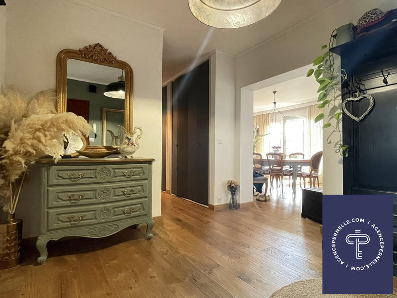 Appartement - 94 m² - 3 pièces