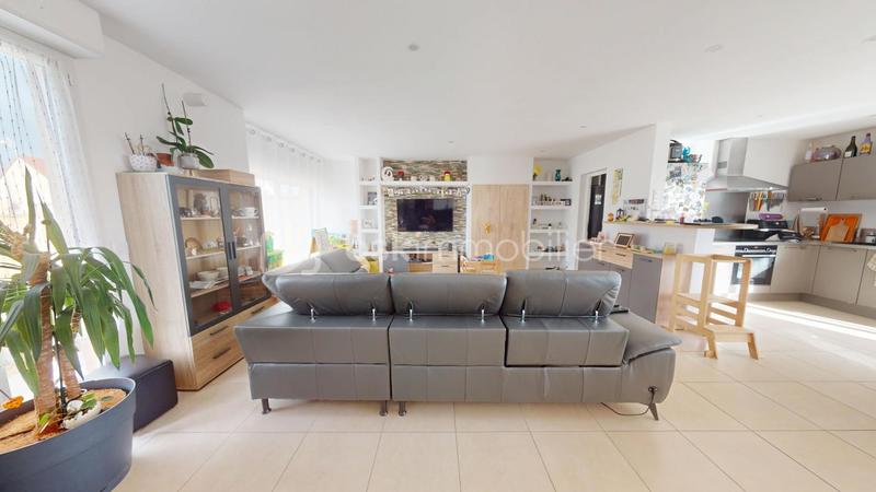 Maison - 105 m² - 5 pièces