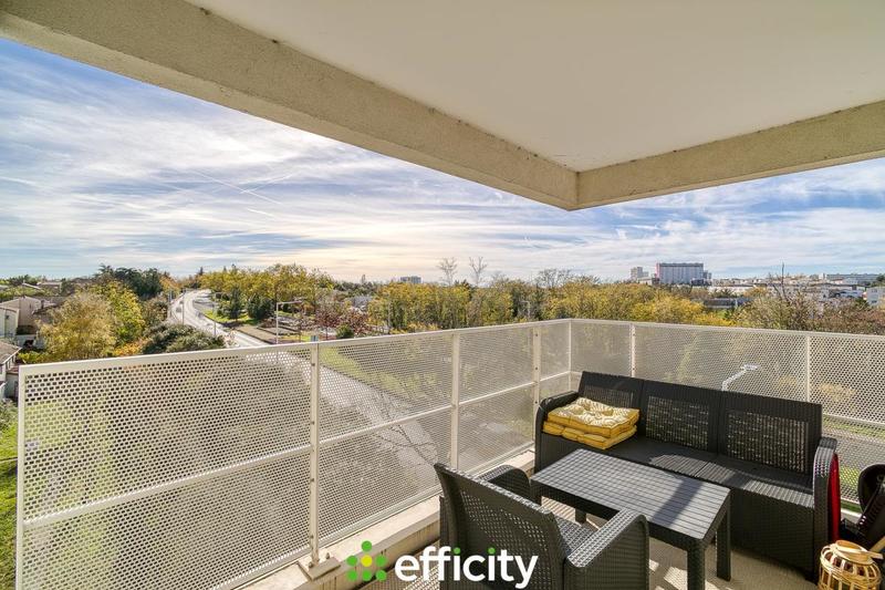 Appartement - 82 m² - 4 pièces