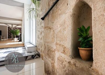 Maison en pierre - 240 m² - 7 pièces