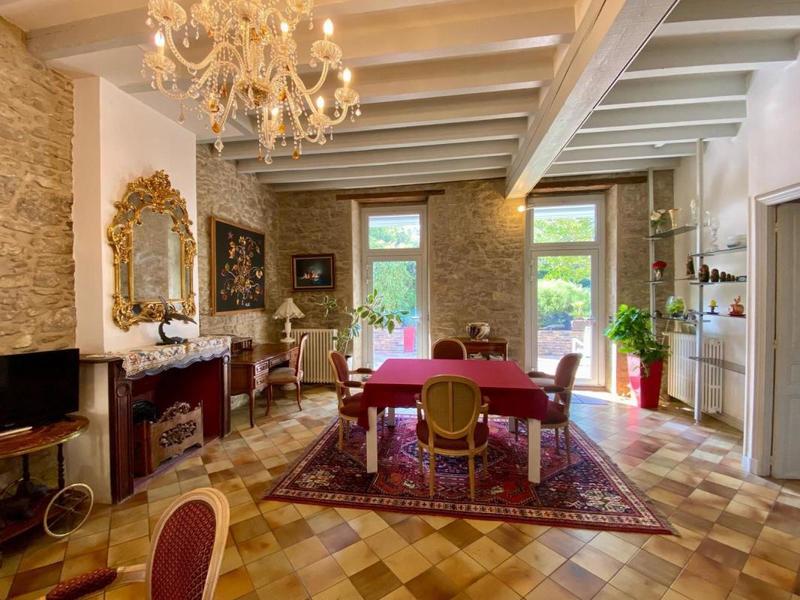 Demeure - 440 m² - 10 pièces