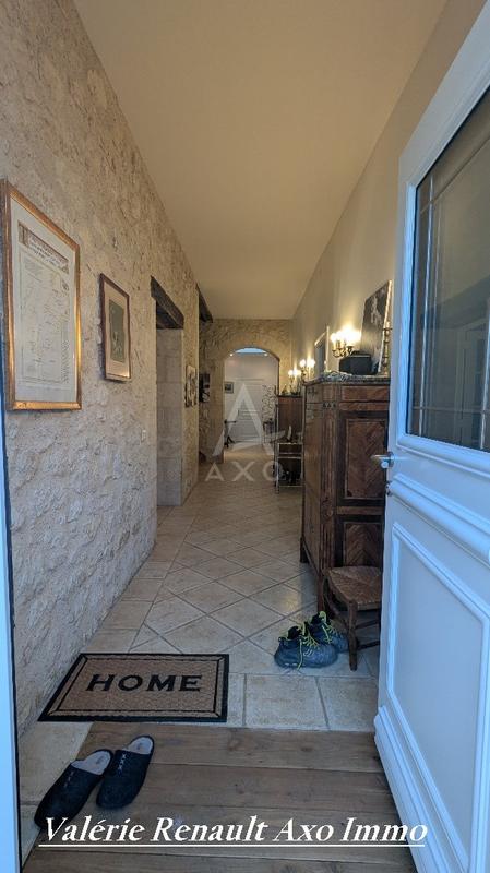 Maison en pierre - 278 m² - 8 pièces