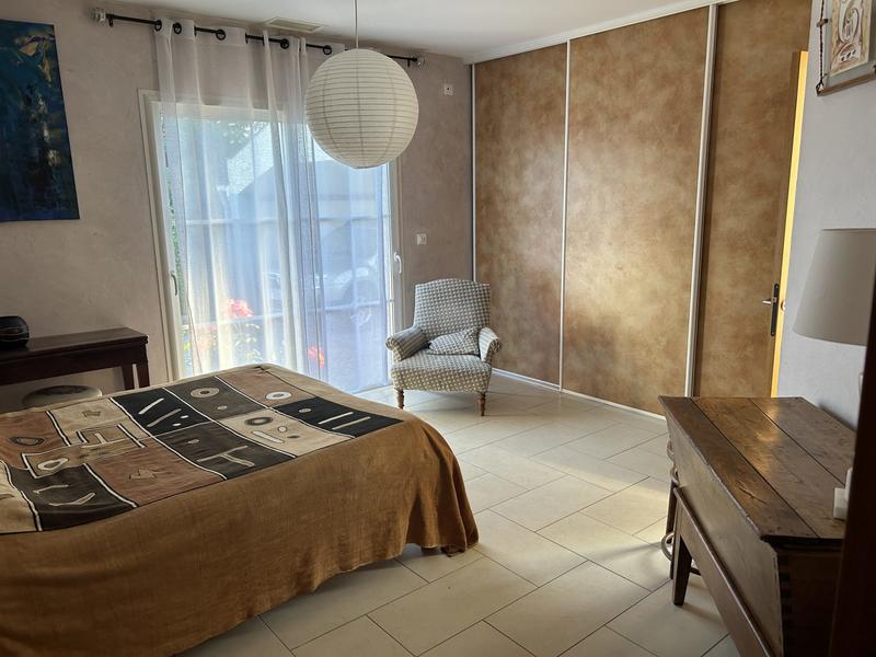 Maison - 267 m² - 10 pièces