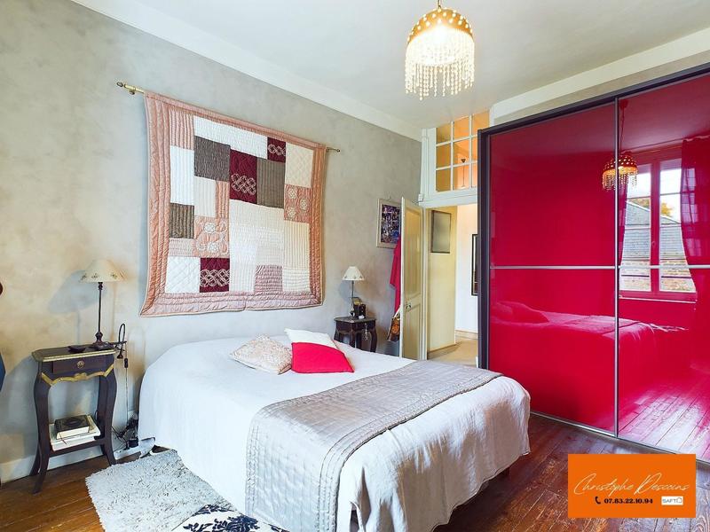 Maison - 105 m² - 7 pièces