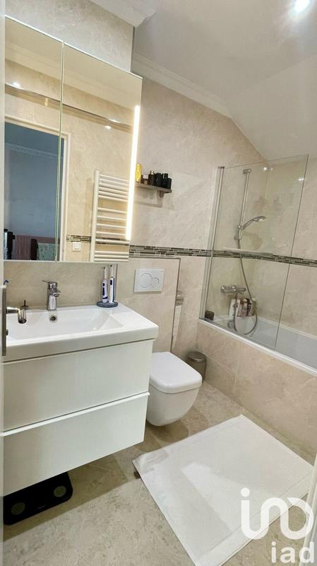 Maison - 191 m² - 8 pièces