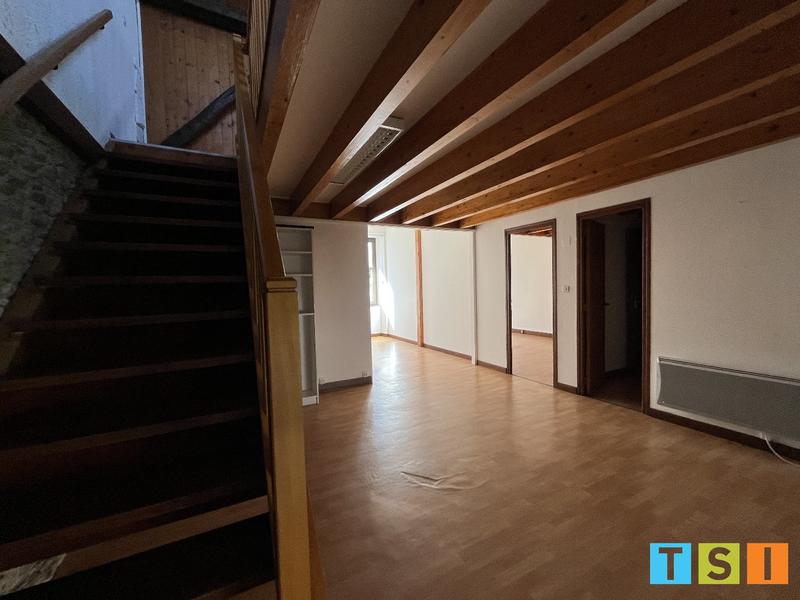 Immeuble mixte - 597 m²