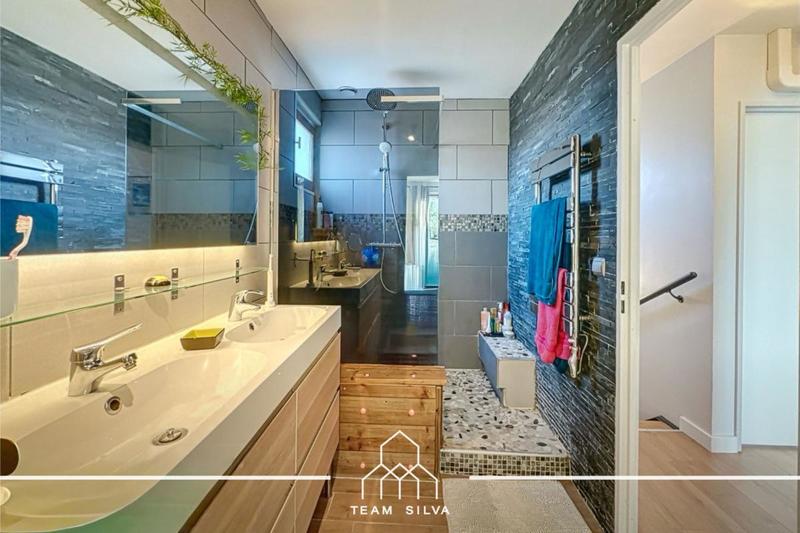 Maison - 92 m² - 4 pièces