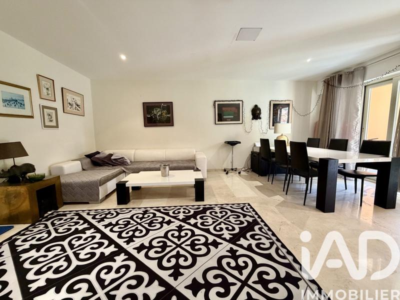 Appartement - 80 m² - 3 pièces