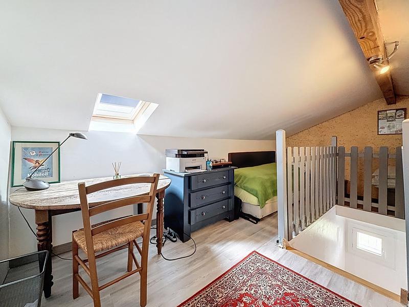 Maison traditionnelle - 82 m² - 4 pièces