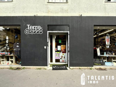 Local commercial - 121 m² - 4 pièces