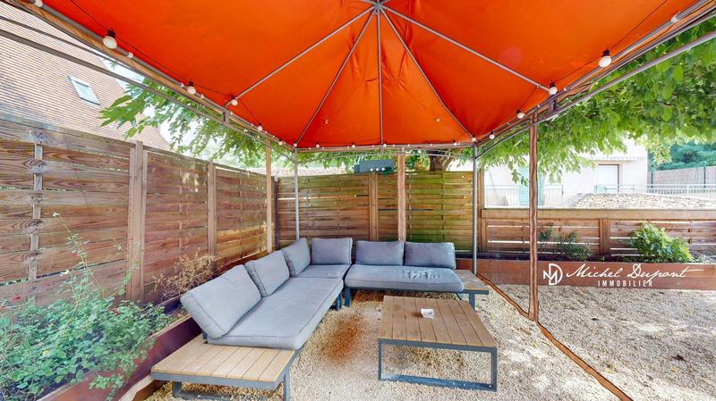 Maison - 410 m² - 20 pièces