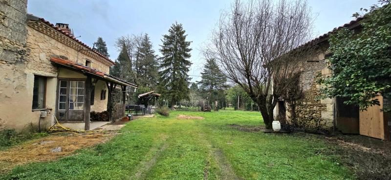 Maison - 176 m² - 7 pièces