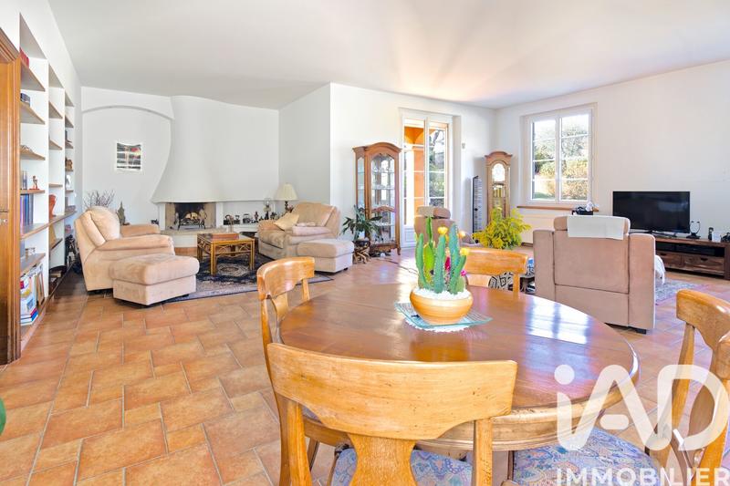 Maison - 433 m² - 16 pièces