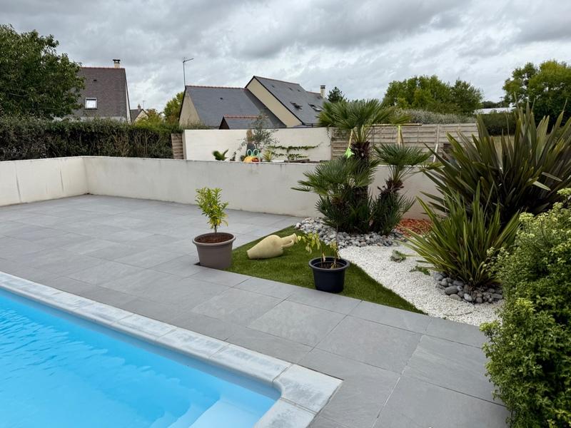 Maison - 180 m² - 9 pièces