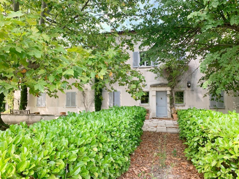 Maison - 248 m² - 8 pièces