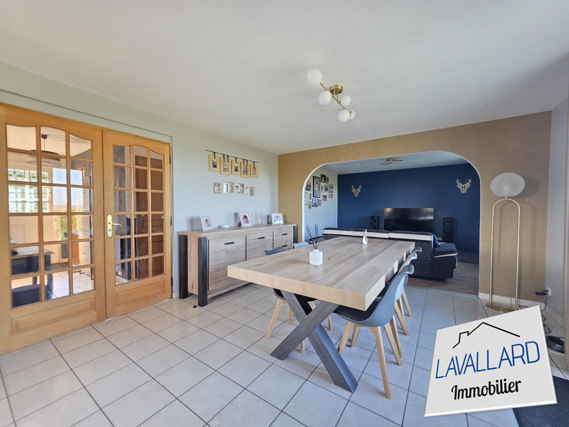 Maison - 140 m² - 6 pièces