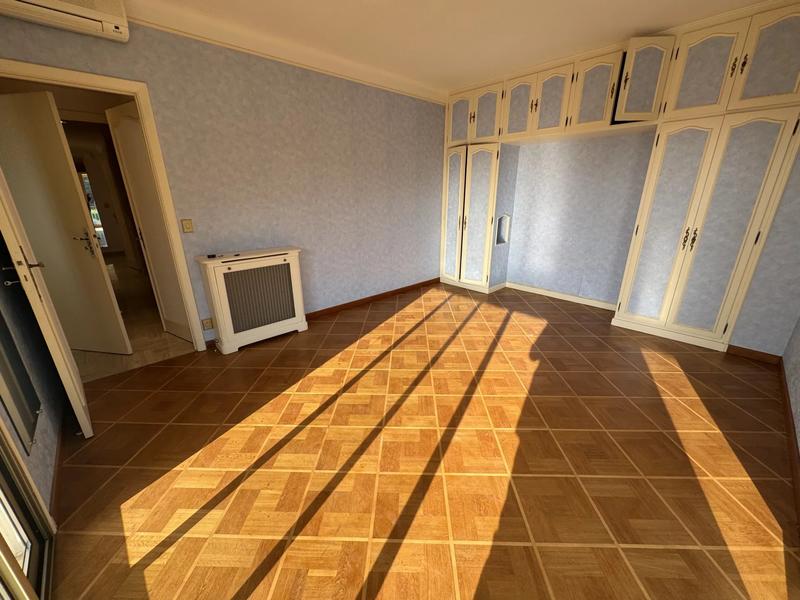 Appartement - 93 m² - 4 pièces