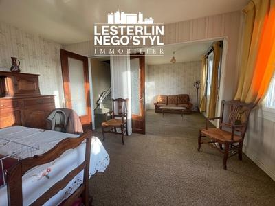 Maison - 98 m² - 5 pièces