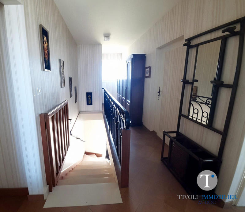 Maison ancienne - 220 m² - 7 pièces