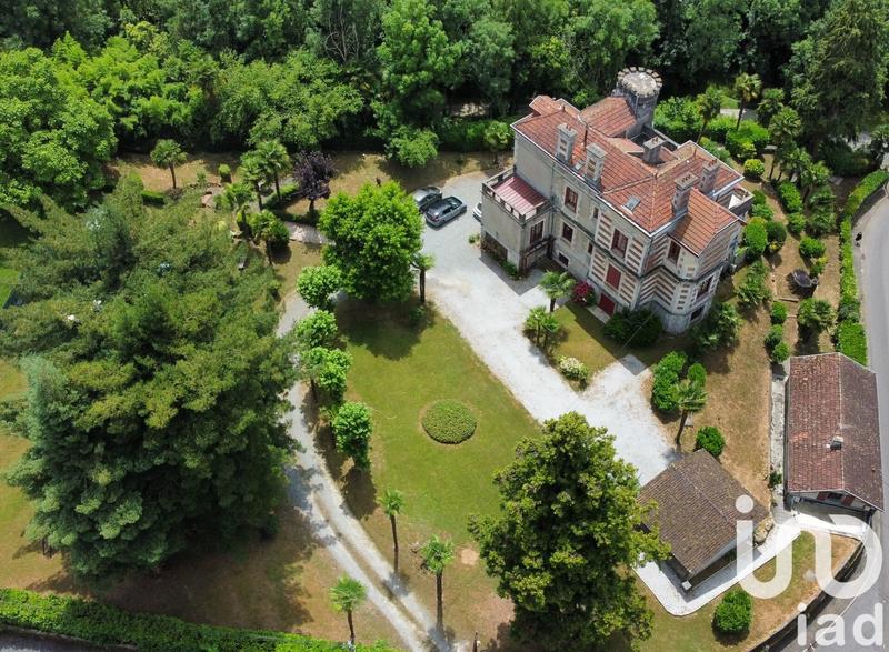 Maison - 525 m² - 20 pièces