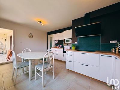 Appartement - 95 m² - 4 pièces