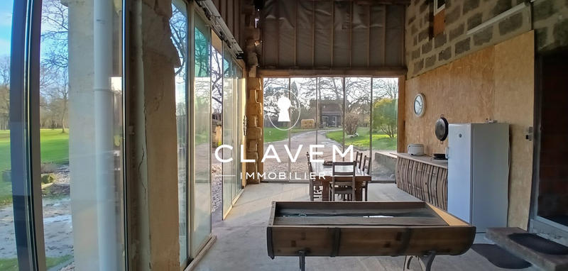 Maison - 208 m² - 7 pièces