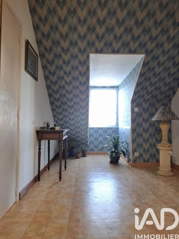 Maison - 200 m² - 6 pièces