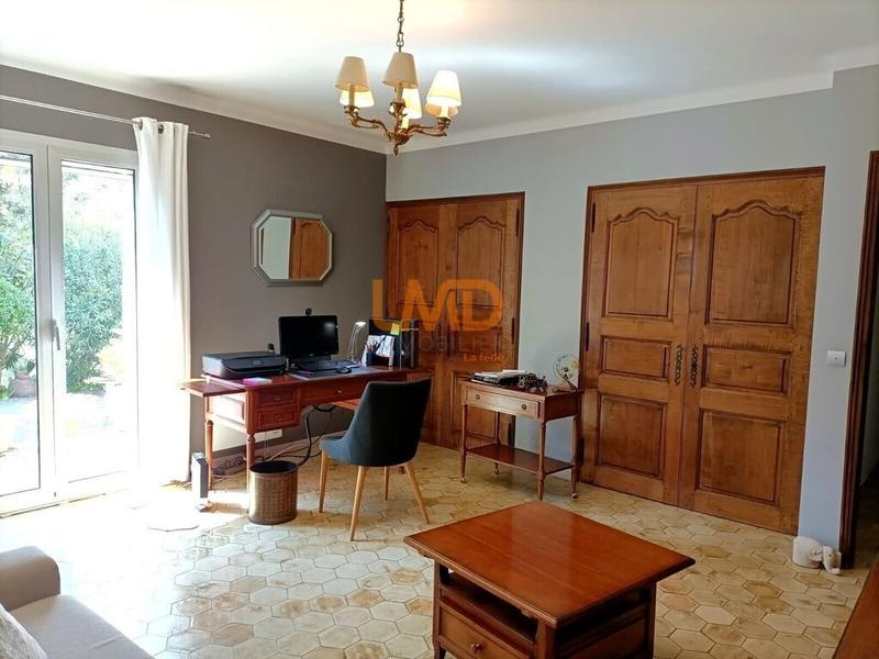 Propriété - 165 m² - 6 pièces
