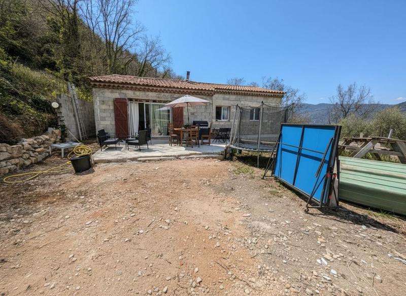 Villa - 200 m² - 5 pièces