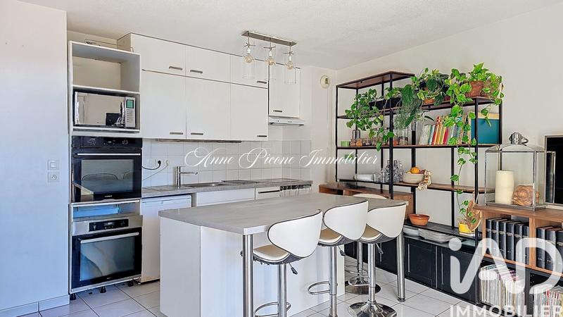 Appartement - 60 m² - 3 pièces