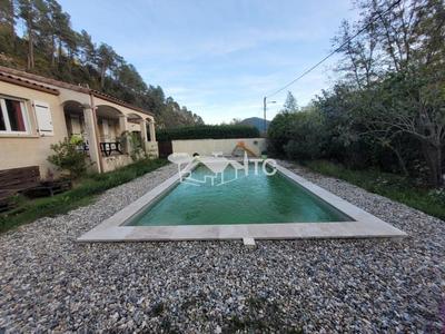 Maison - 108 m² - 4 pièces