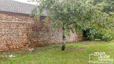 Maison ancienne - 150 m² - 1 pièce