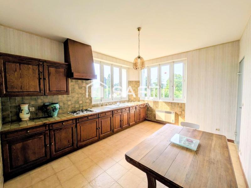 Maison - 170 m² - 7 pièces