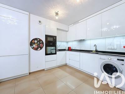 Appartement - 87 m² - 4 pièces