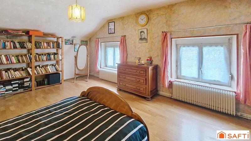 Maison - 200 m² - 8 pièces