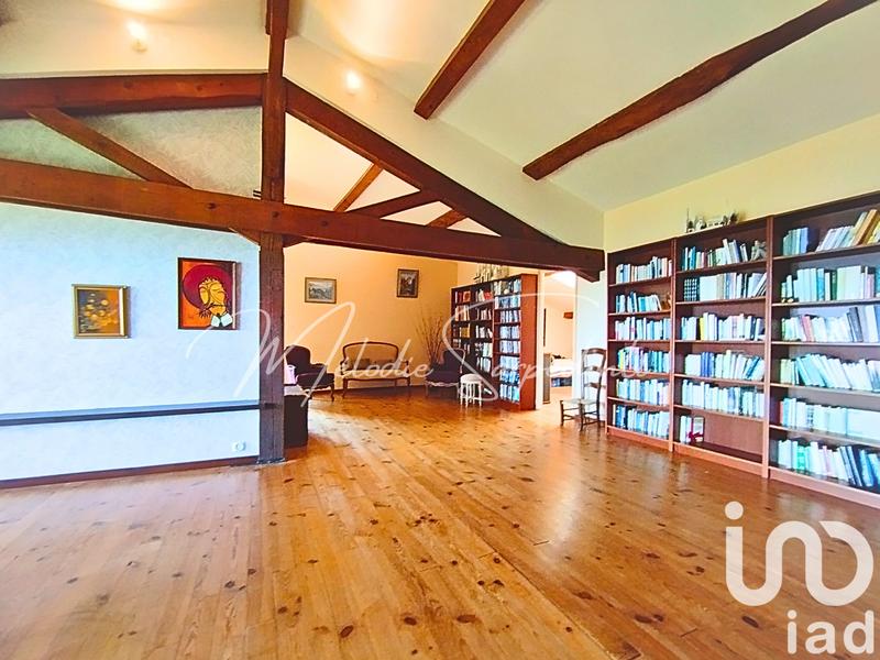 Maison - 293 m² - 10 pièces