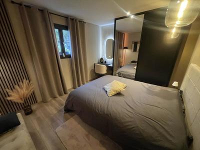 Maison - 80 m² - 5 pièces