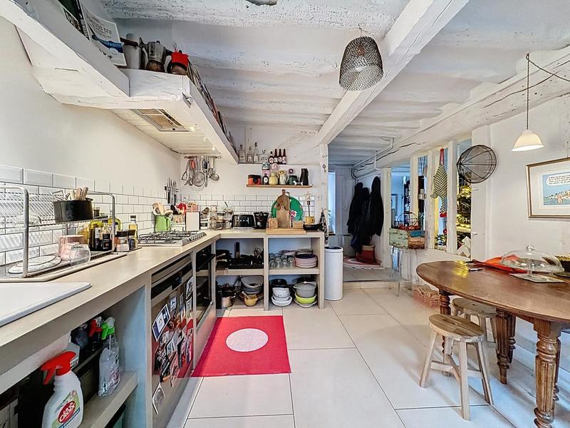 Maison - 165 m² - 9 pièces