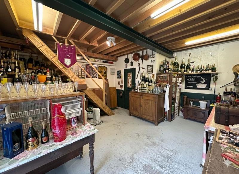 Maison - 200 m² - 6 pièces